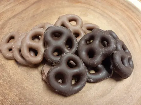Sweet Ashley's Chocolate Dipped Mini Pretzels Sweet Ashley's Chocolate Dipped Mini Pretzels
