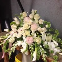 PEACEFUL TRIBUTE CASKET FLOWER PEACEFUL TRIBUTE CASKET FLOWER