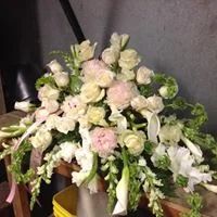 PEACEFUL TRIBUTE CASKET FLOWER