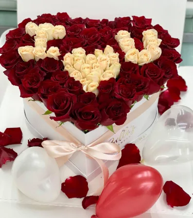 I HEART YOU - SUPREME FRESH-CUT ROSES I HEART YOU - SUPREME FRESH-CUT ROSES