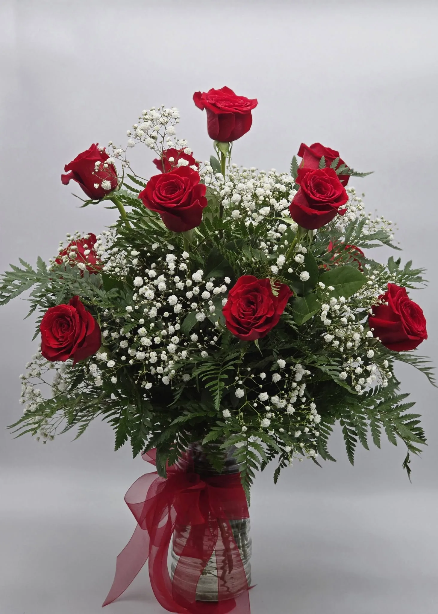DZ Red Roses with Baby's Breath DZ Red Roses with Baby's Breath