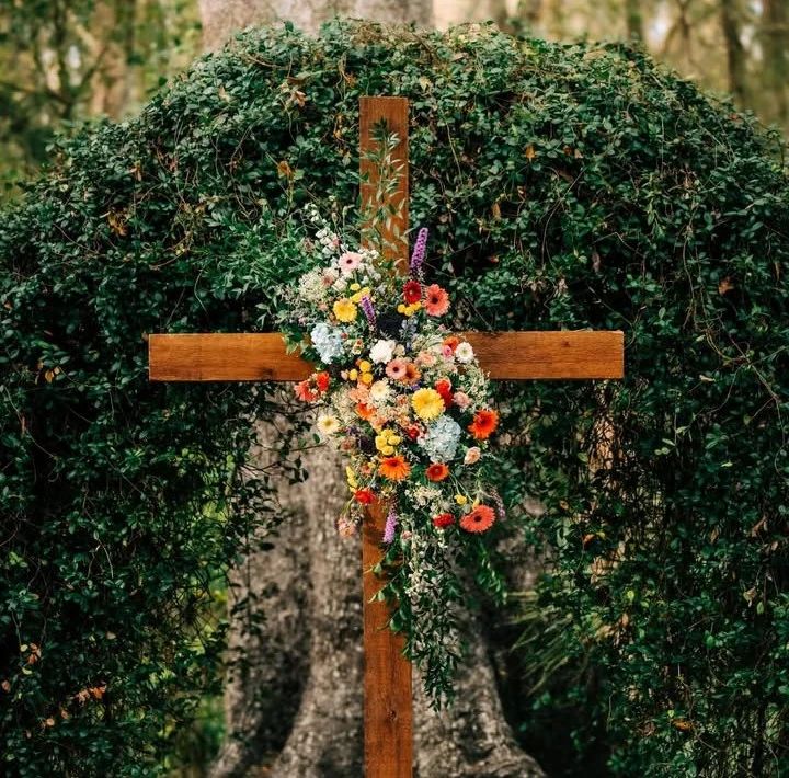 Cross Arrangement