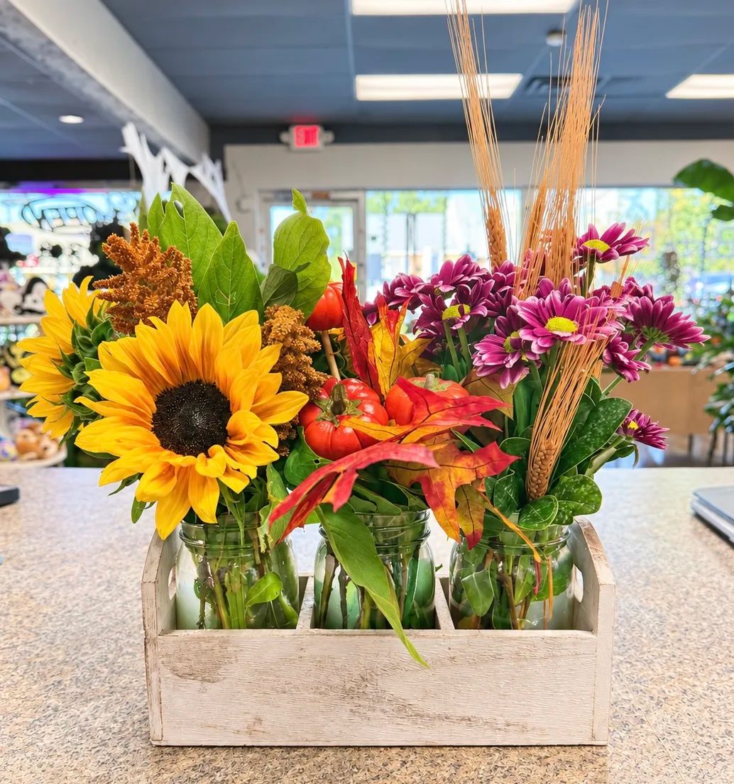 Florist’s Choice Seasonal Mixed Bouquet