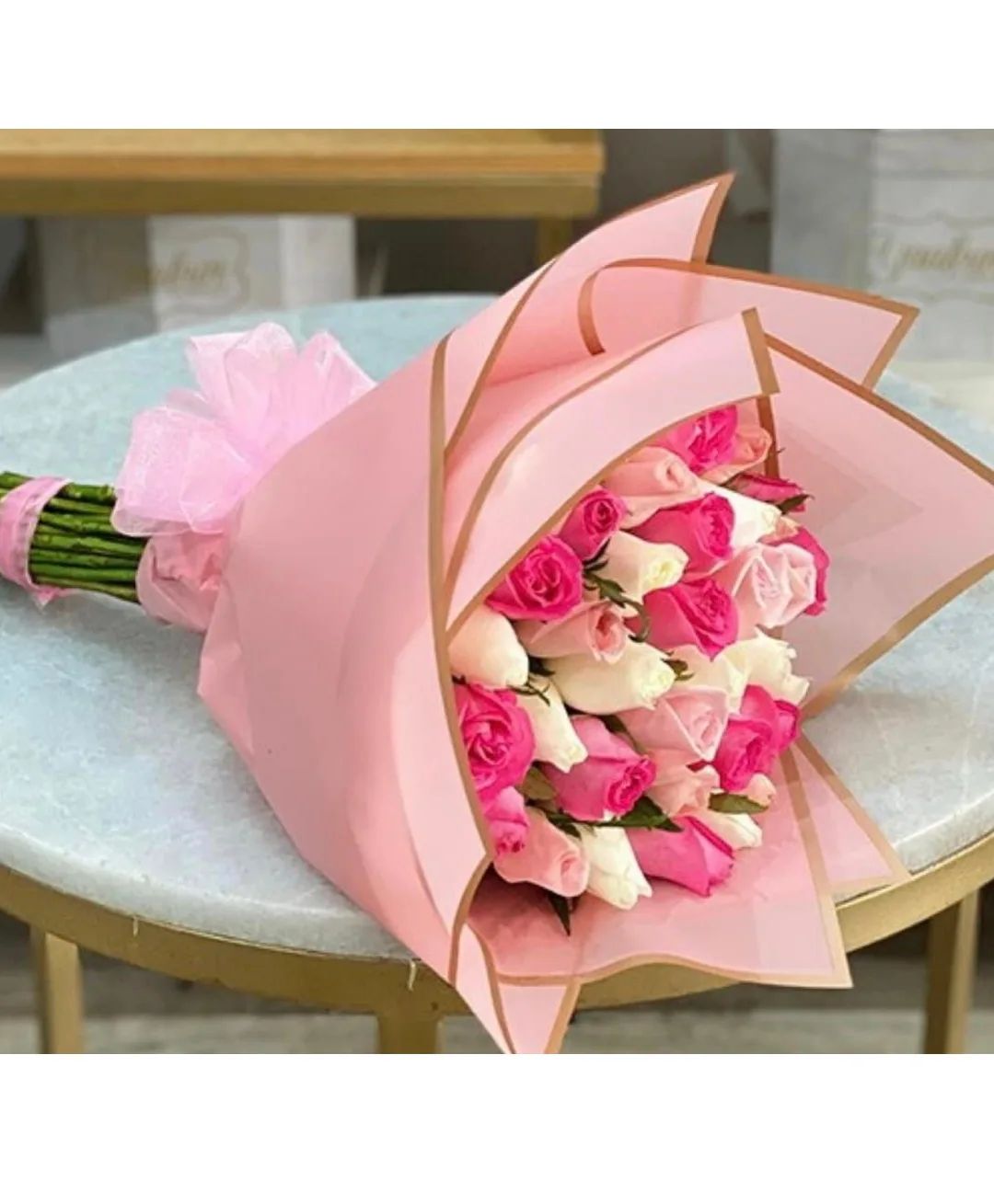 24 ROSES WHITHE AND PINK