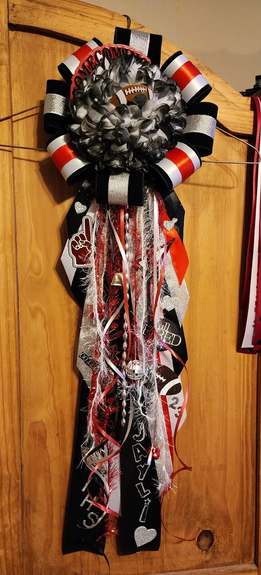 Homecoming Mum - Medium Homecoming Mum - Medium