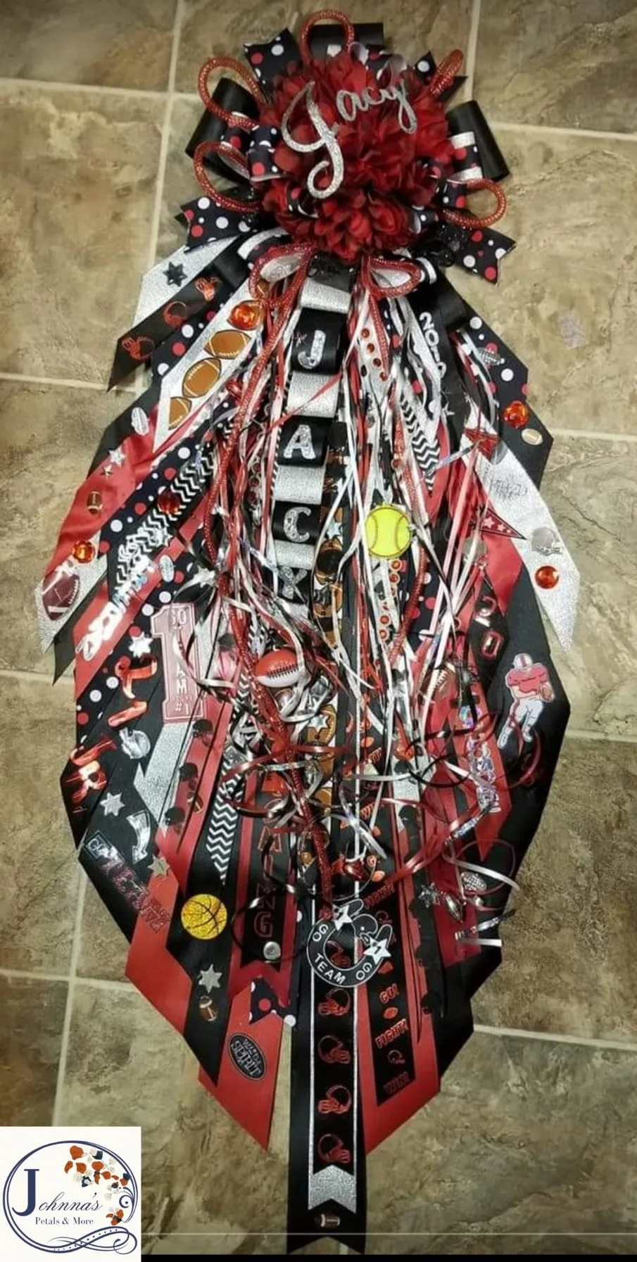Homecoming Mum - XL Homecoming Mum - XL