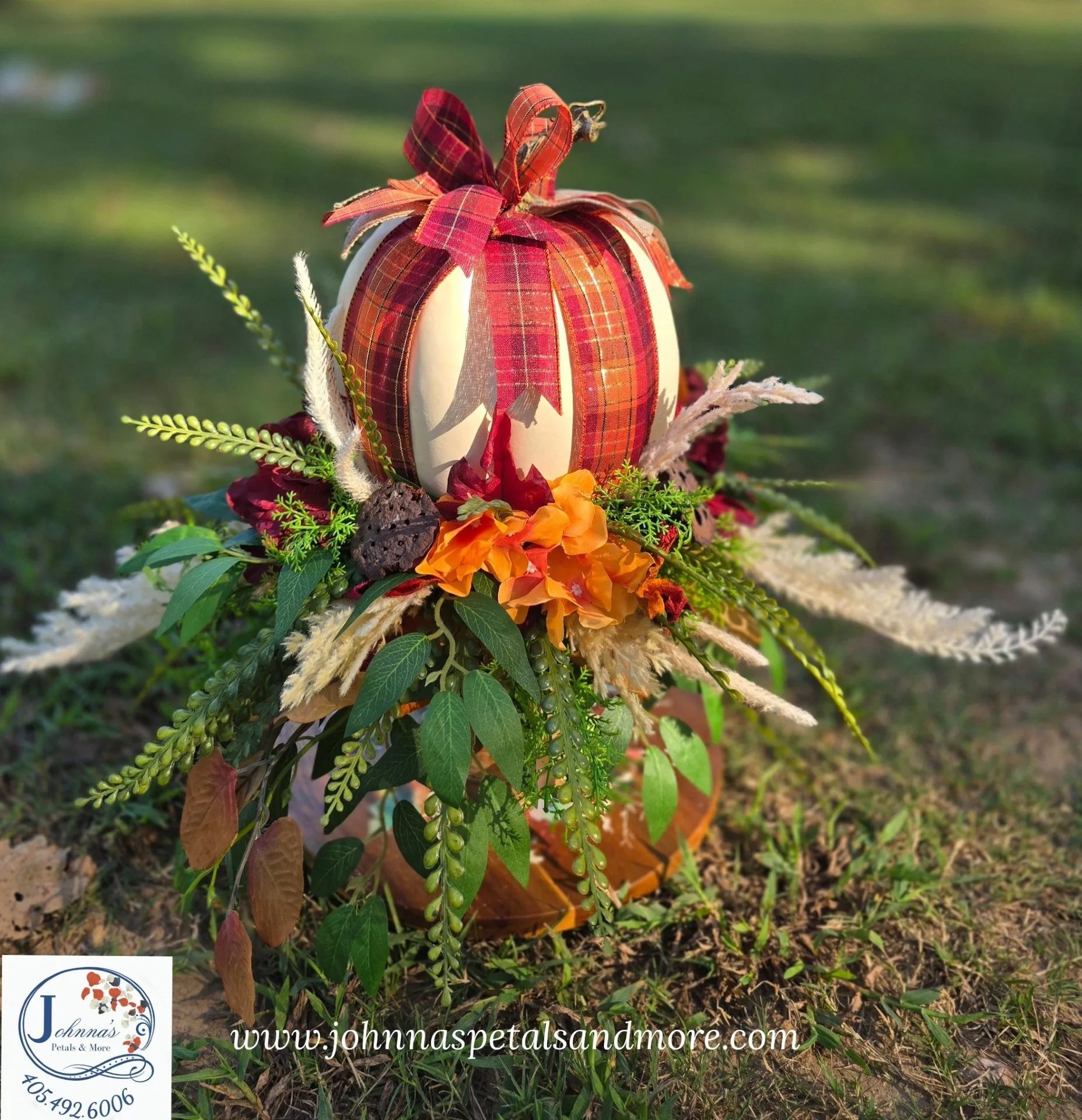 'Plaid Pumpkin' Centerpiece on Candle Holder