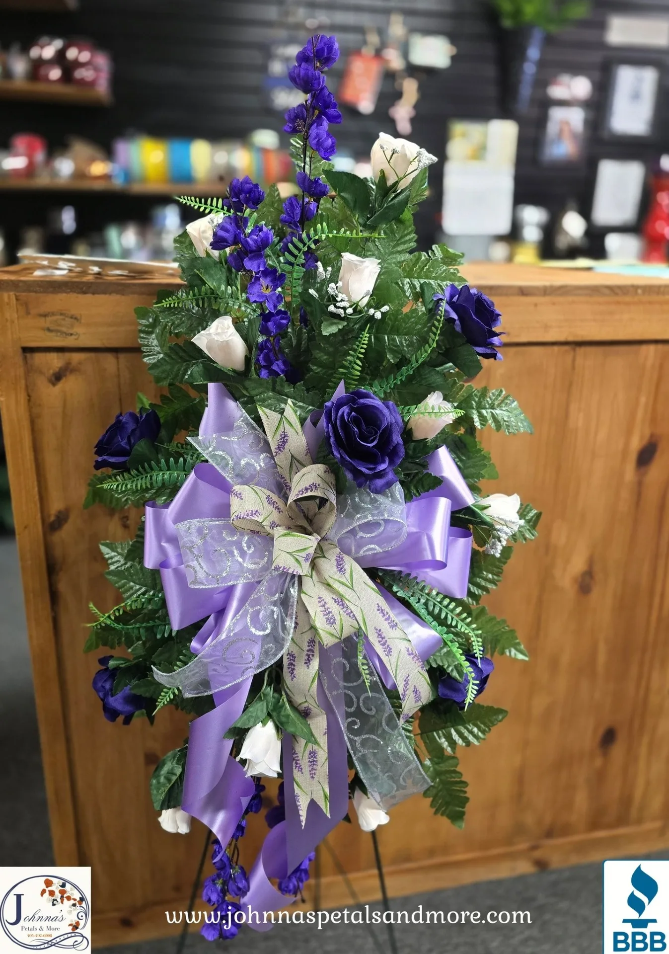 Lavender Lady Silk Arrangment On Easel Lavender Lady Silk Arrangment On Easel