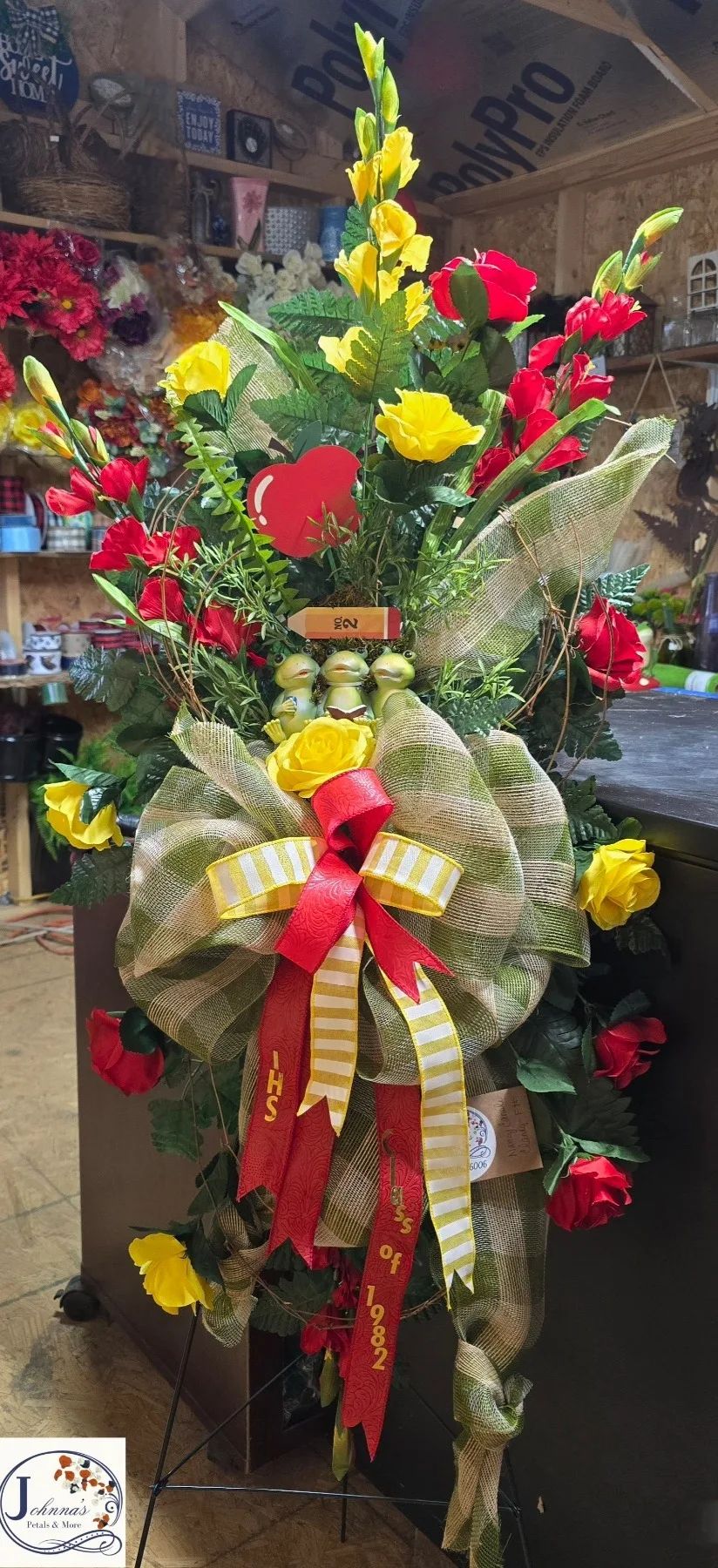Customized Silk Spray on easel Silk Arrangement