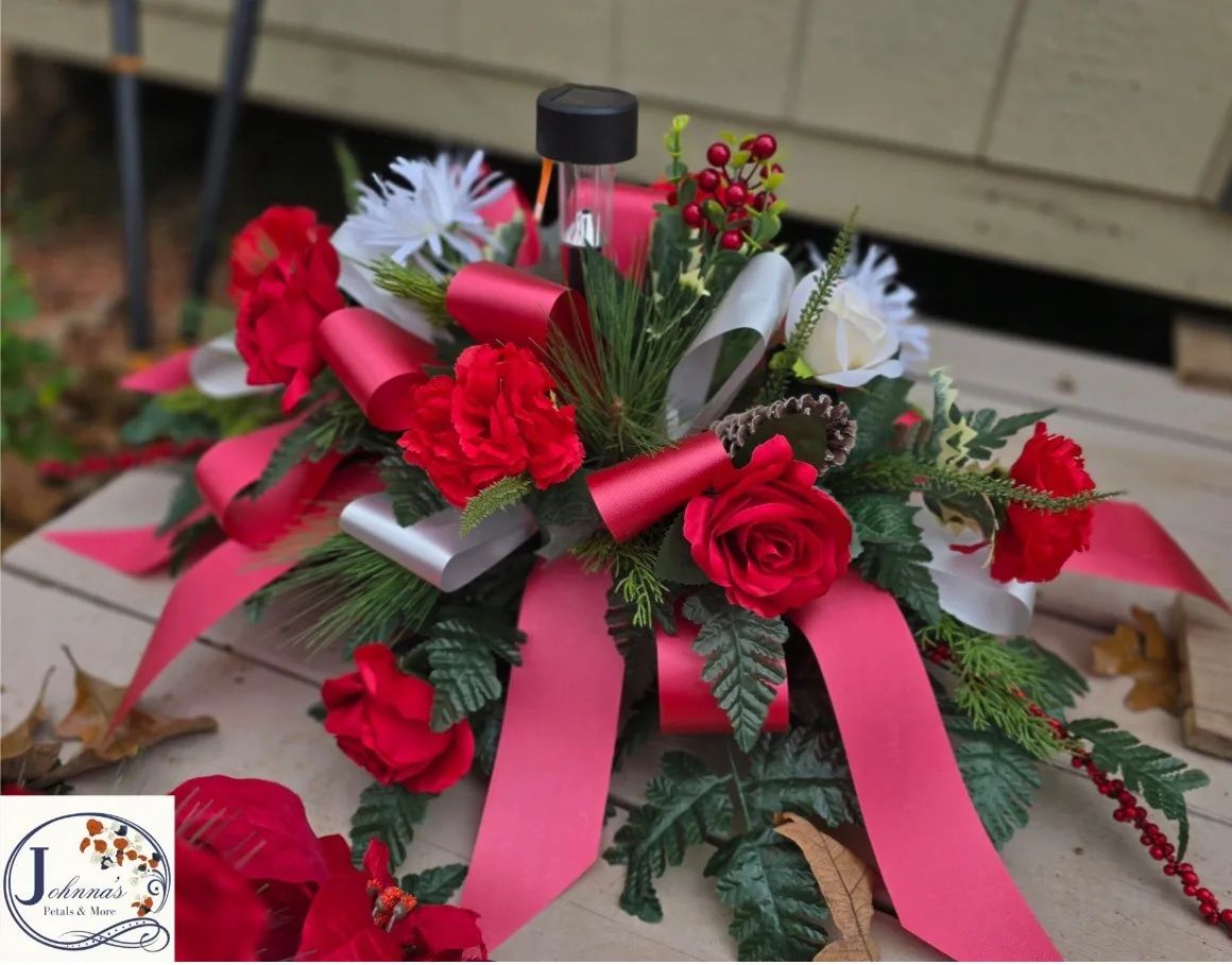 Silk Christmas Spray w/solar light Silk Arrangement