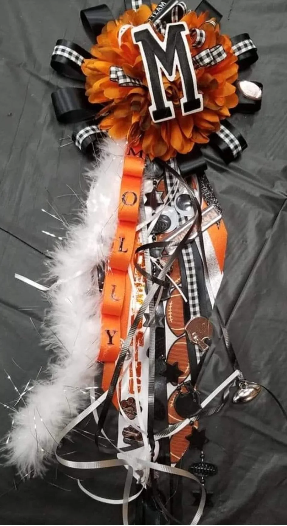Homecoming Mum - Small Homecoming Mum - Small