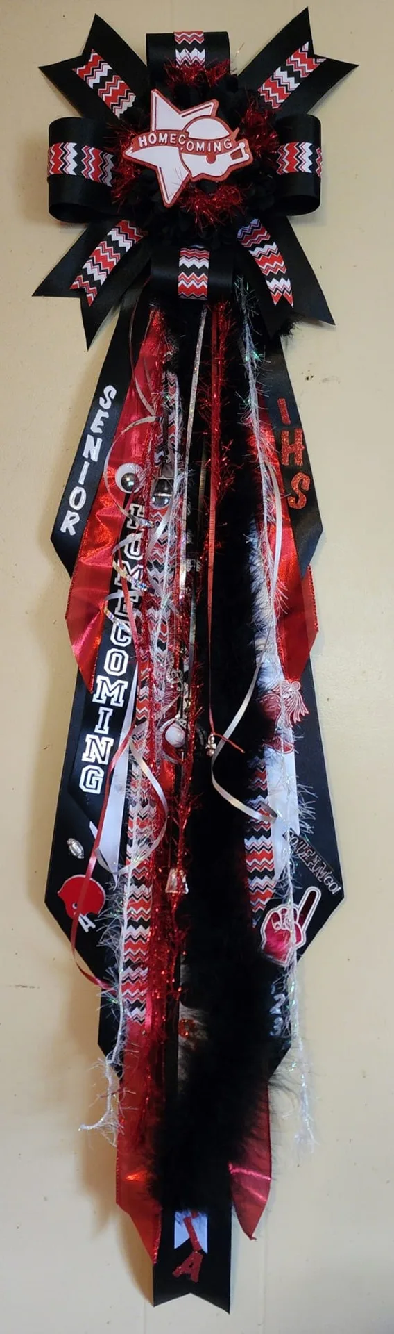 Homecoming Mum - XL Homecoming Mum - XL