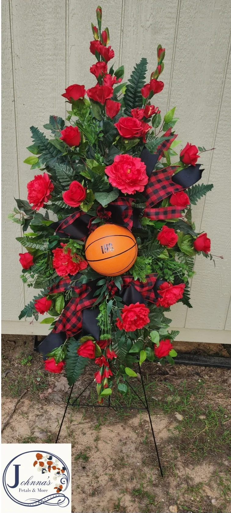 Silk Spray of Mixed Reds on easel Basketball Theme Silk Spray of Mixed Reds on easel Basketball Theme
