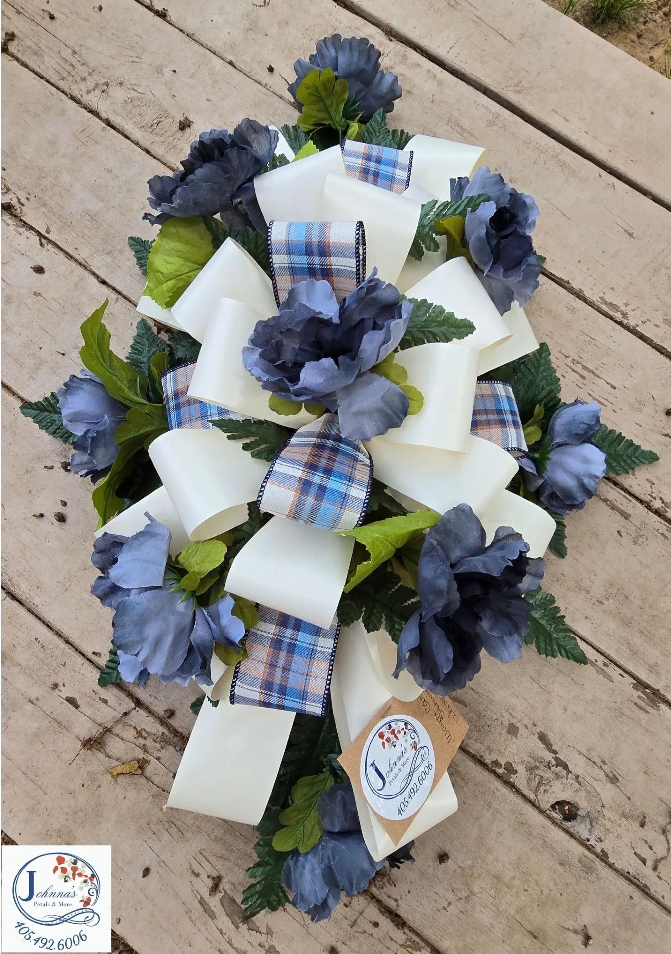 'Blue Plaid' Flat Silk Spray