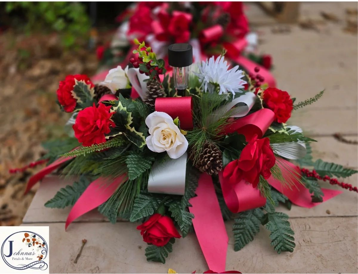 Silk Christmas Spray w/solar light Silk Arrangement
