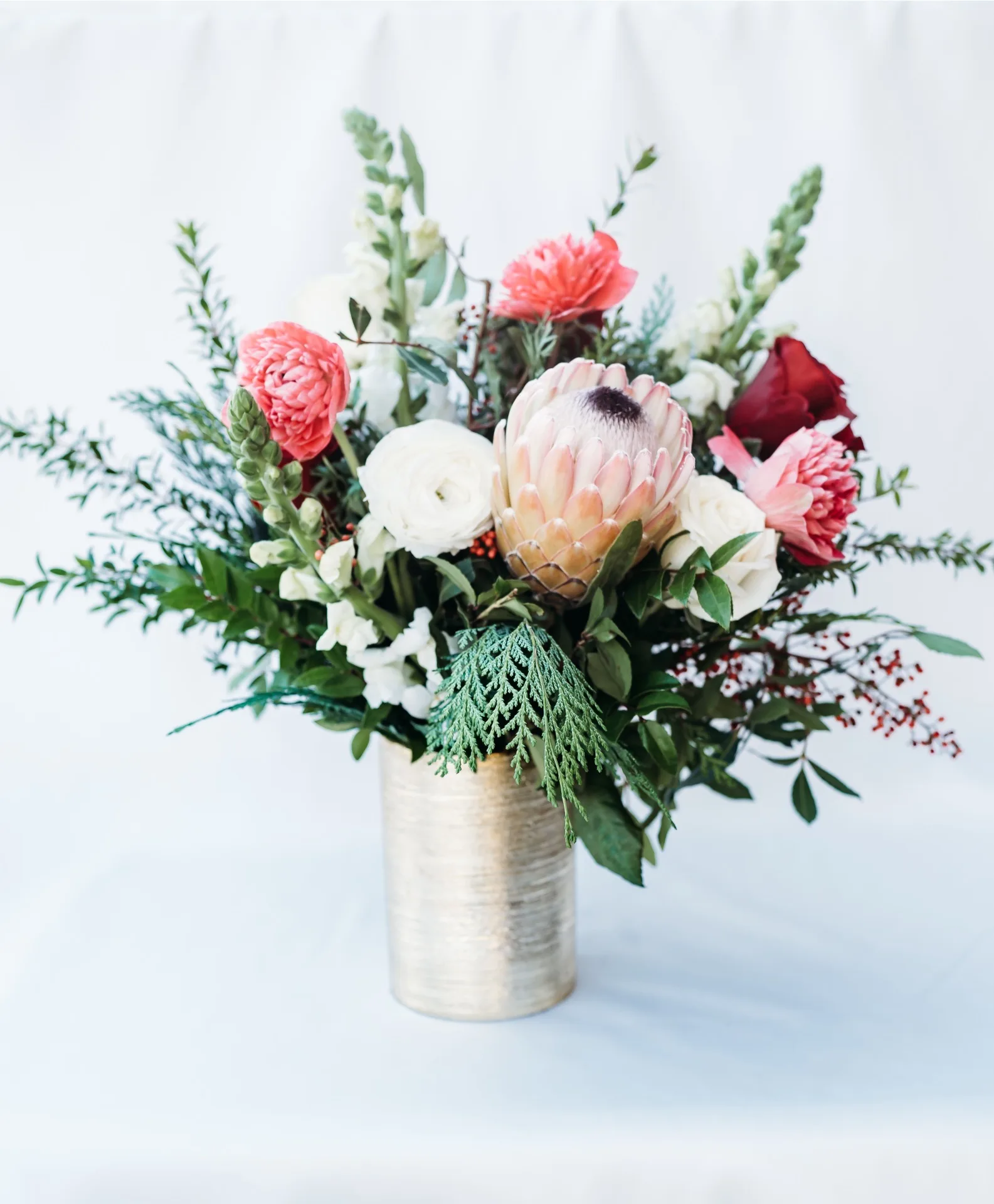 Blushing Snowfall Vase Arrangement Blushing Snowfall Vase Arrangement