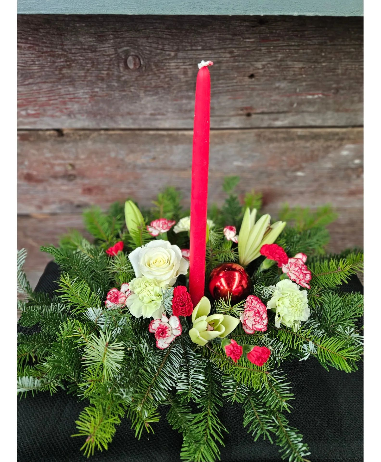 Christmas Centerpiece Arrangement