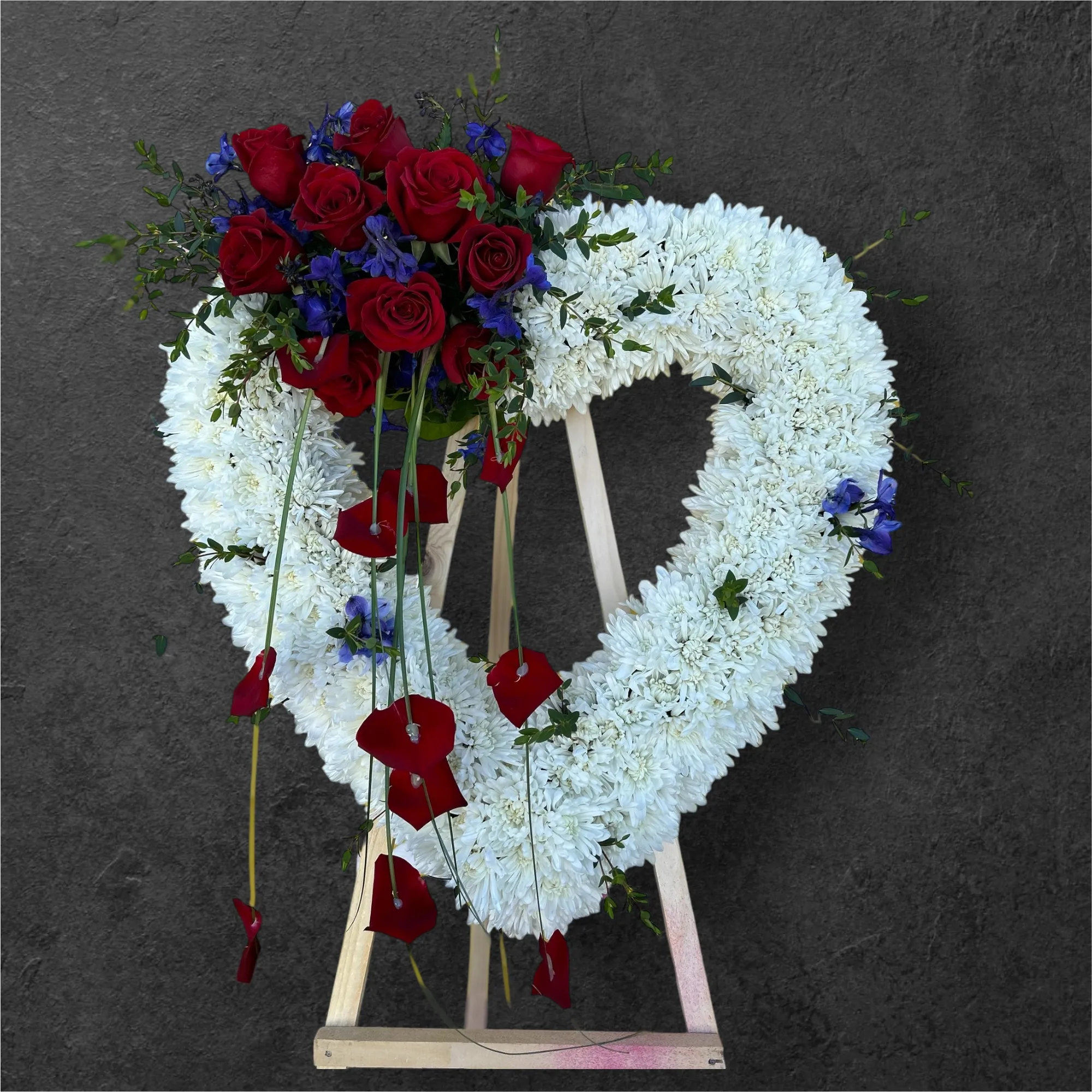 Elegant Heart Sympathy Wreath Elegant Heart Sympathy Wreath