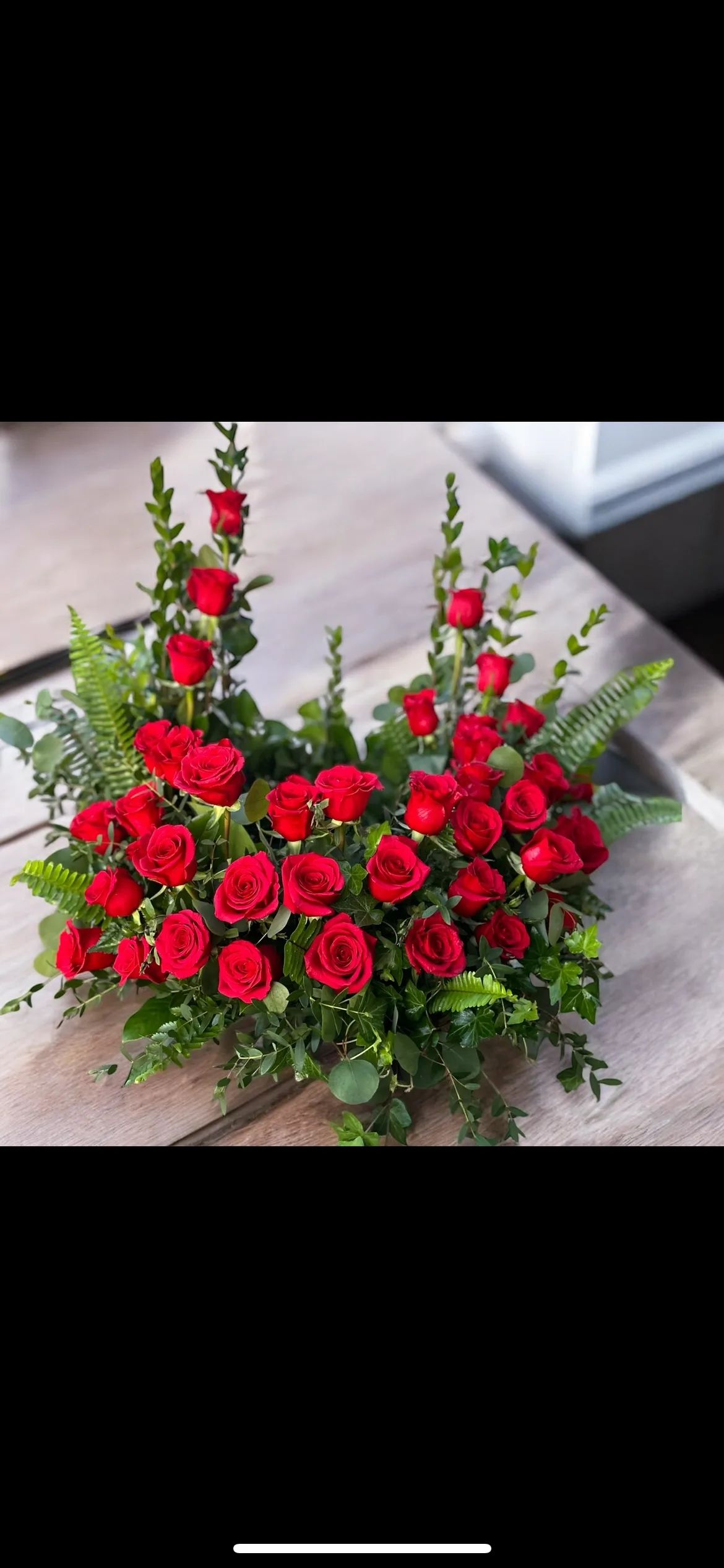 Red Rose Urn Surround