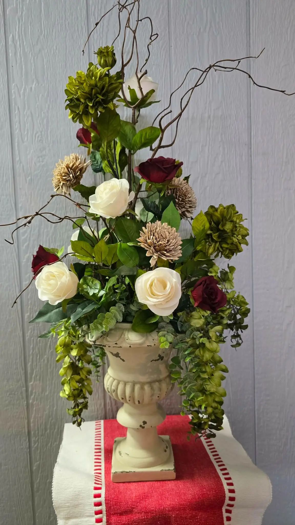 Distressed Urn White, Dark Red and White Roses