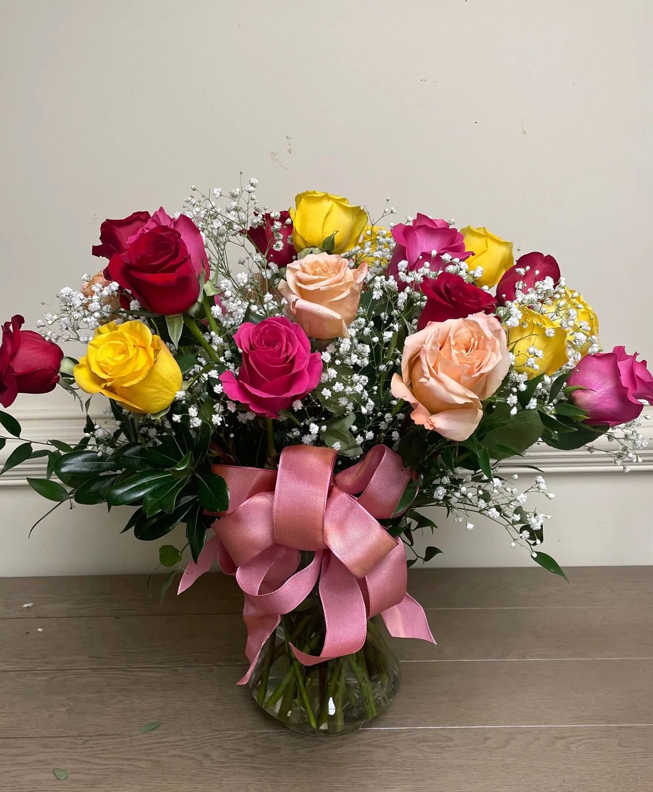 24 mixed colors rose Vase arrangement