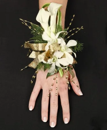 CLASSY CANDLELIGHT Prom Corsage CLASSY CANDLELIGHT Prom Corsage