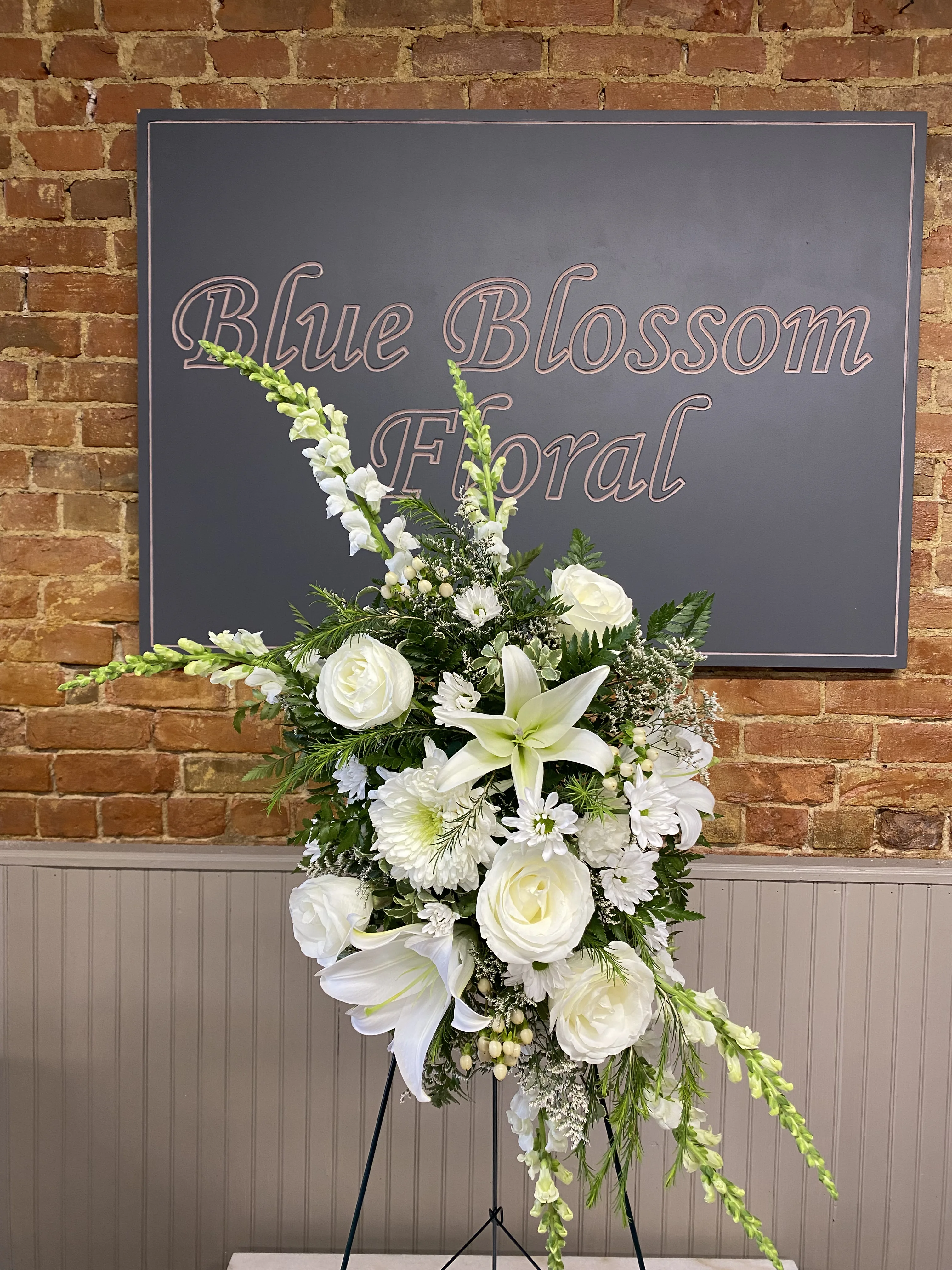 Elegant White Standing Spray Elegant White Standing Spray