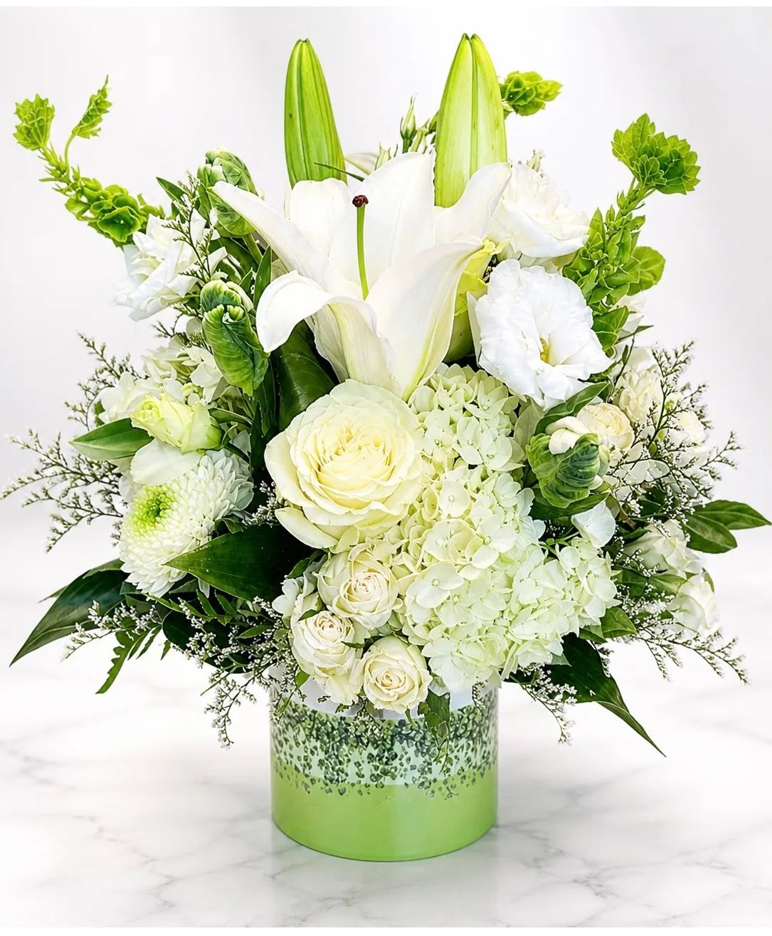 Timeless White Garden Fresh flower arrangement