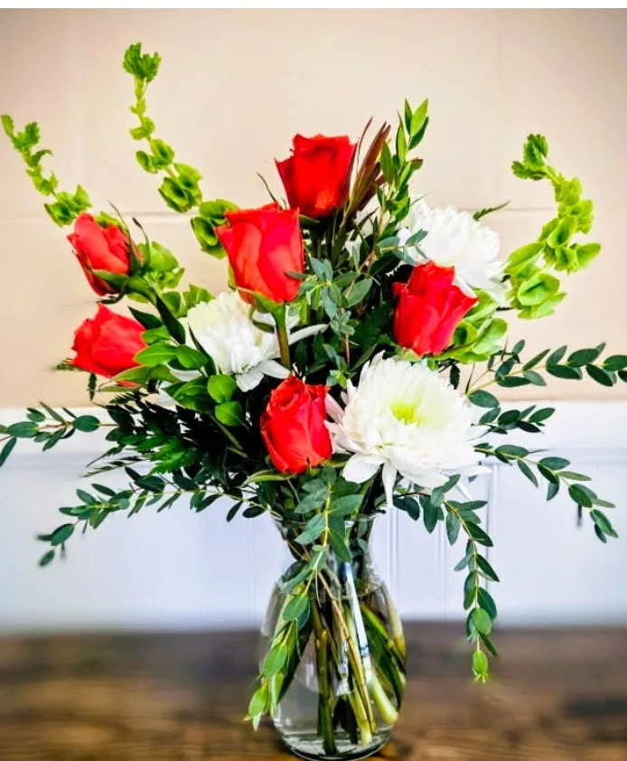 Modern Romance Half dozen roses Modern Romance Half dozen roses