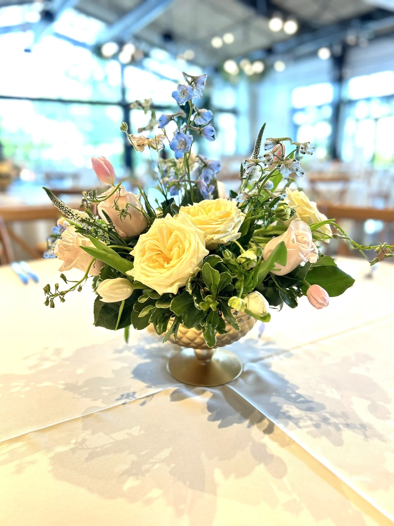 Elegant Centerpiece Elegant Centerpiece