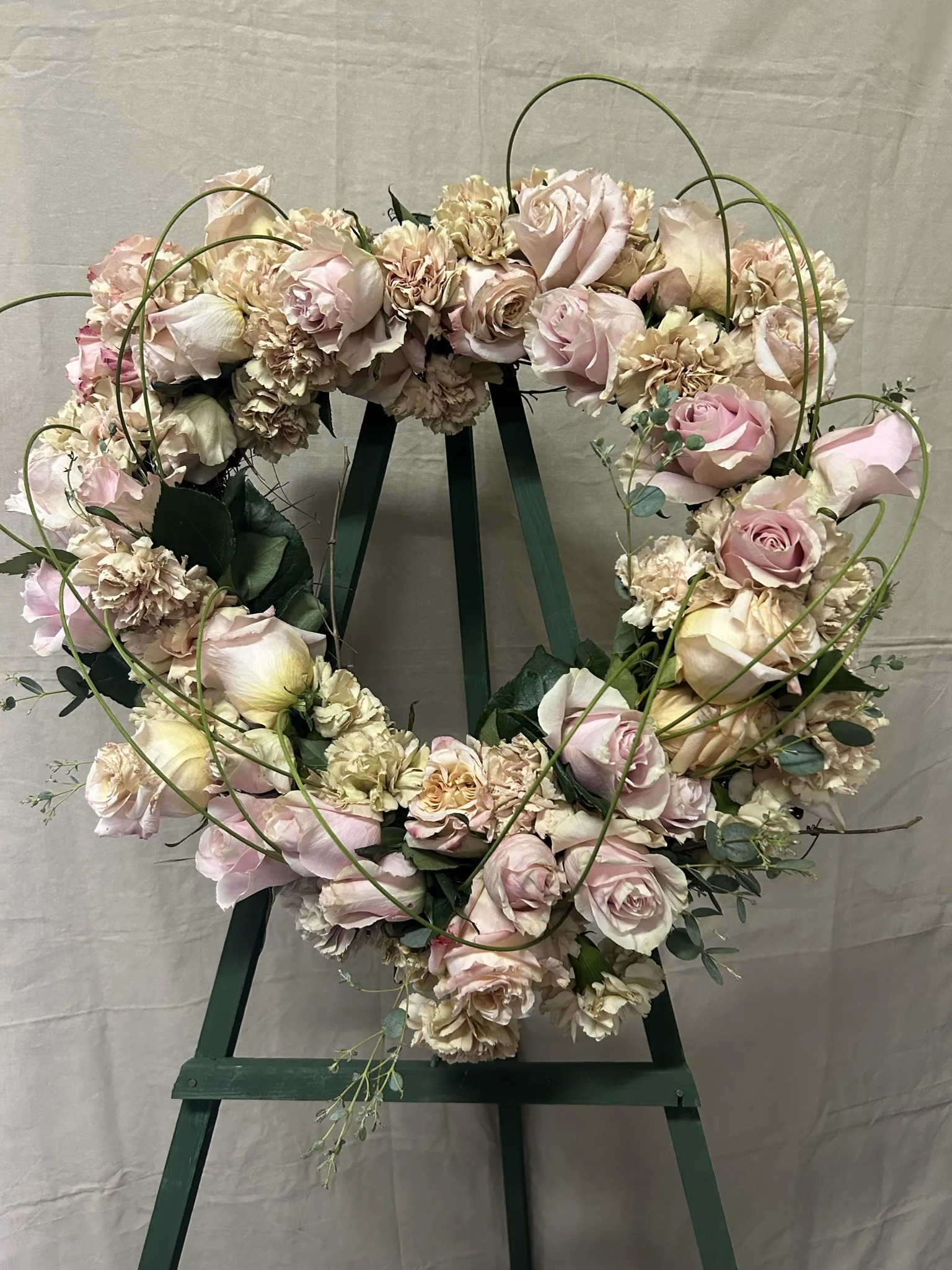 Sympathy-Funeral Standing Heart Sympathy-Funeral Standing Heart