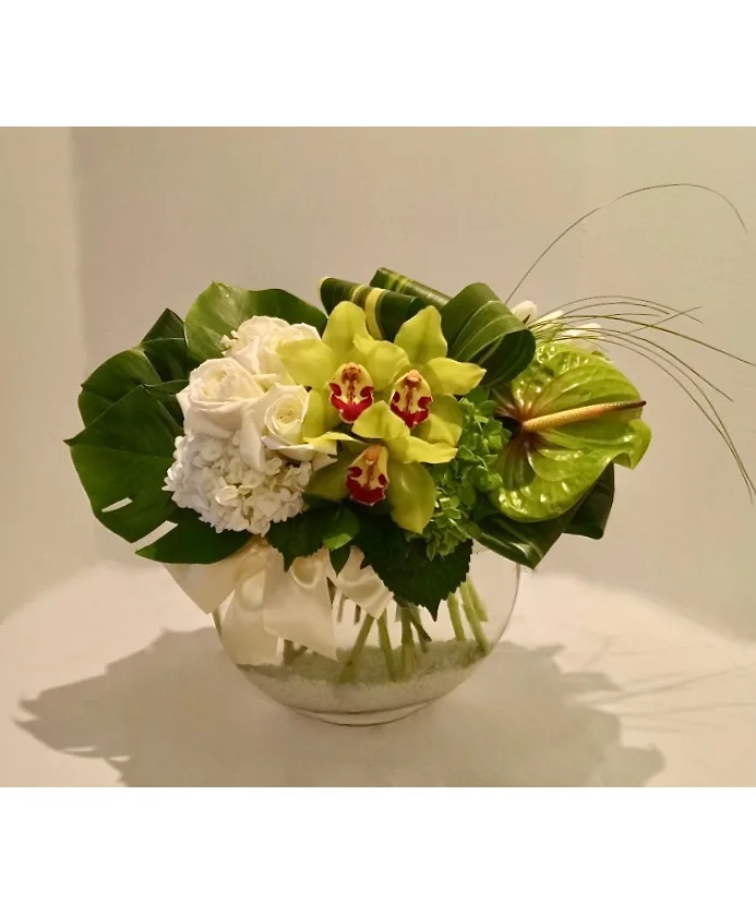 Modern Elegance Floral Arrangement Modern Elegance Floral Arrangement