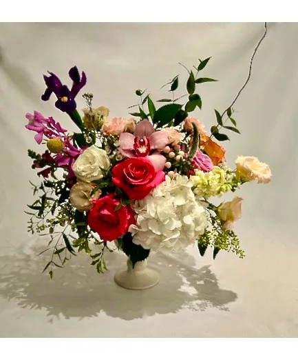 Blooming Vintage Floral Bouquet Blooming Vintage Floral Bouquet