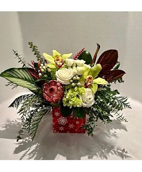 Merry & Bright Bloom Box