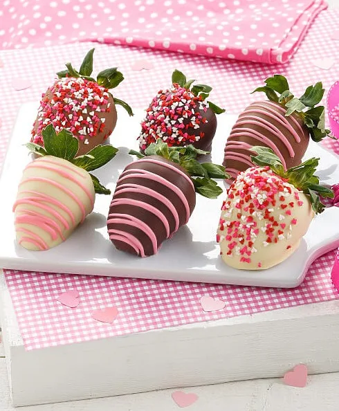 Half Dozen Chocolate Strawberries Half Dozen Chocolate Strawberries