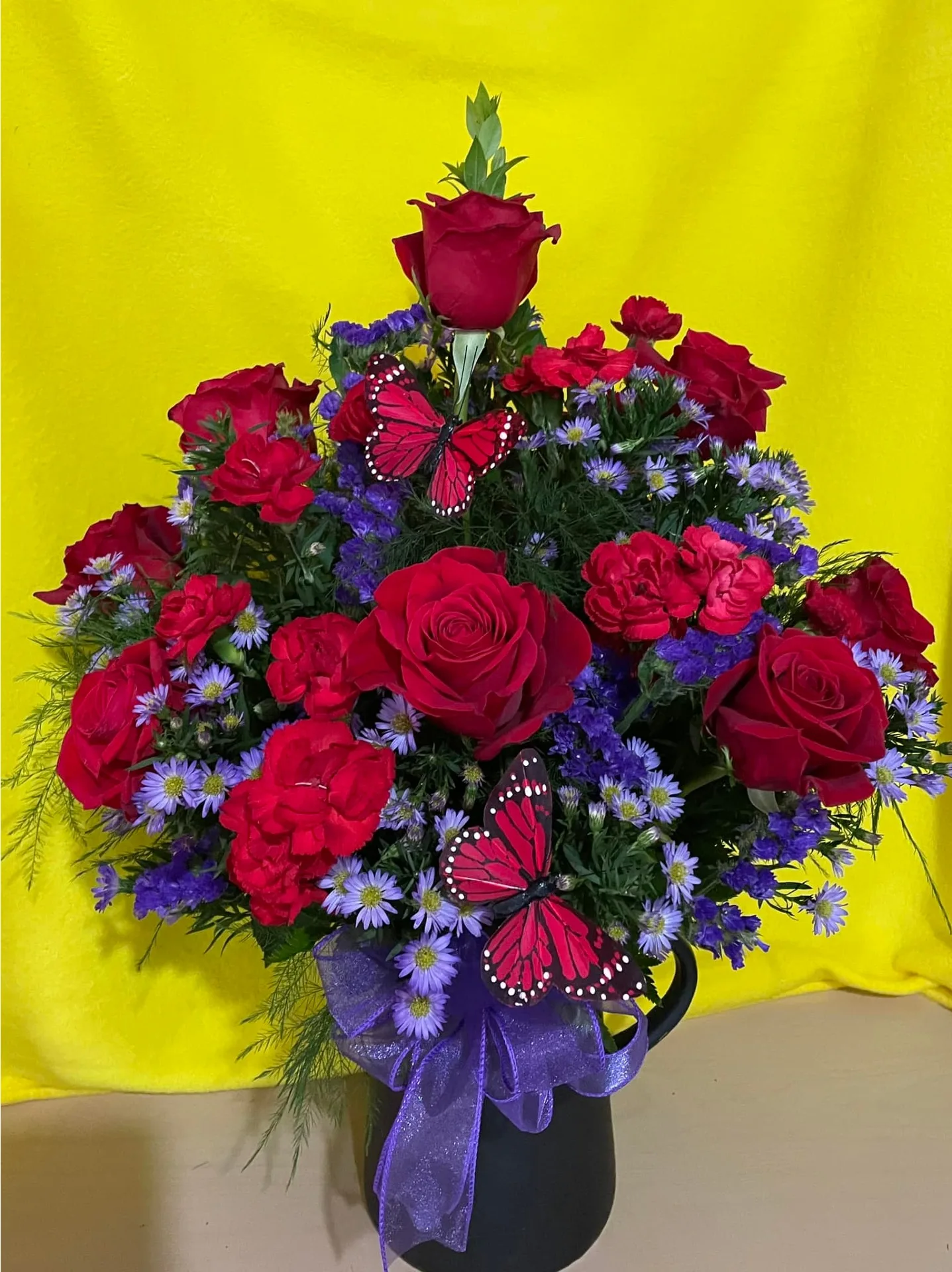 Rhyme and Roses Fresh Arrangement Rhyme and Roses Fresh Arrangement