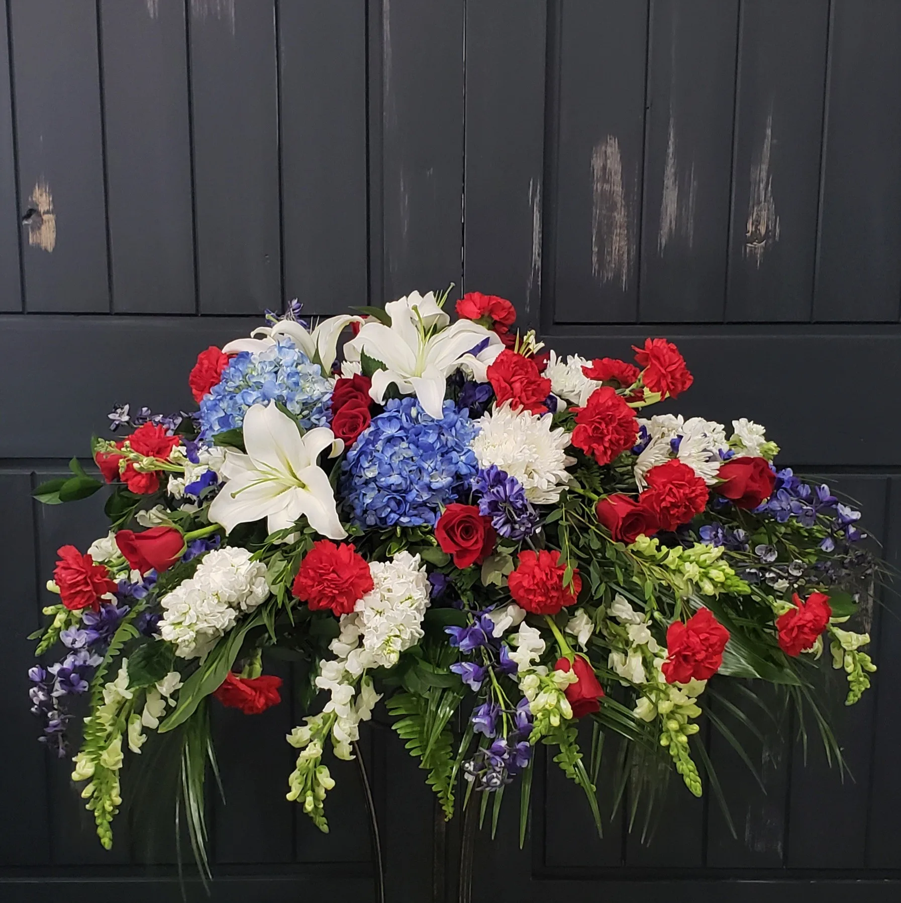 Patriotic Casket Spray for Mora MN Patriotic Casket Spray for Mora MN