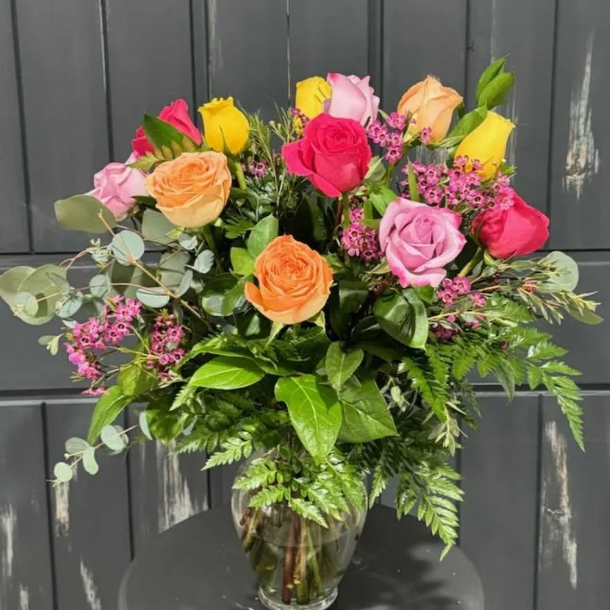 ASSORTED Roses-One dozen (MIXED COLORS)