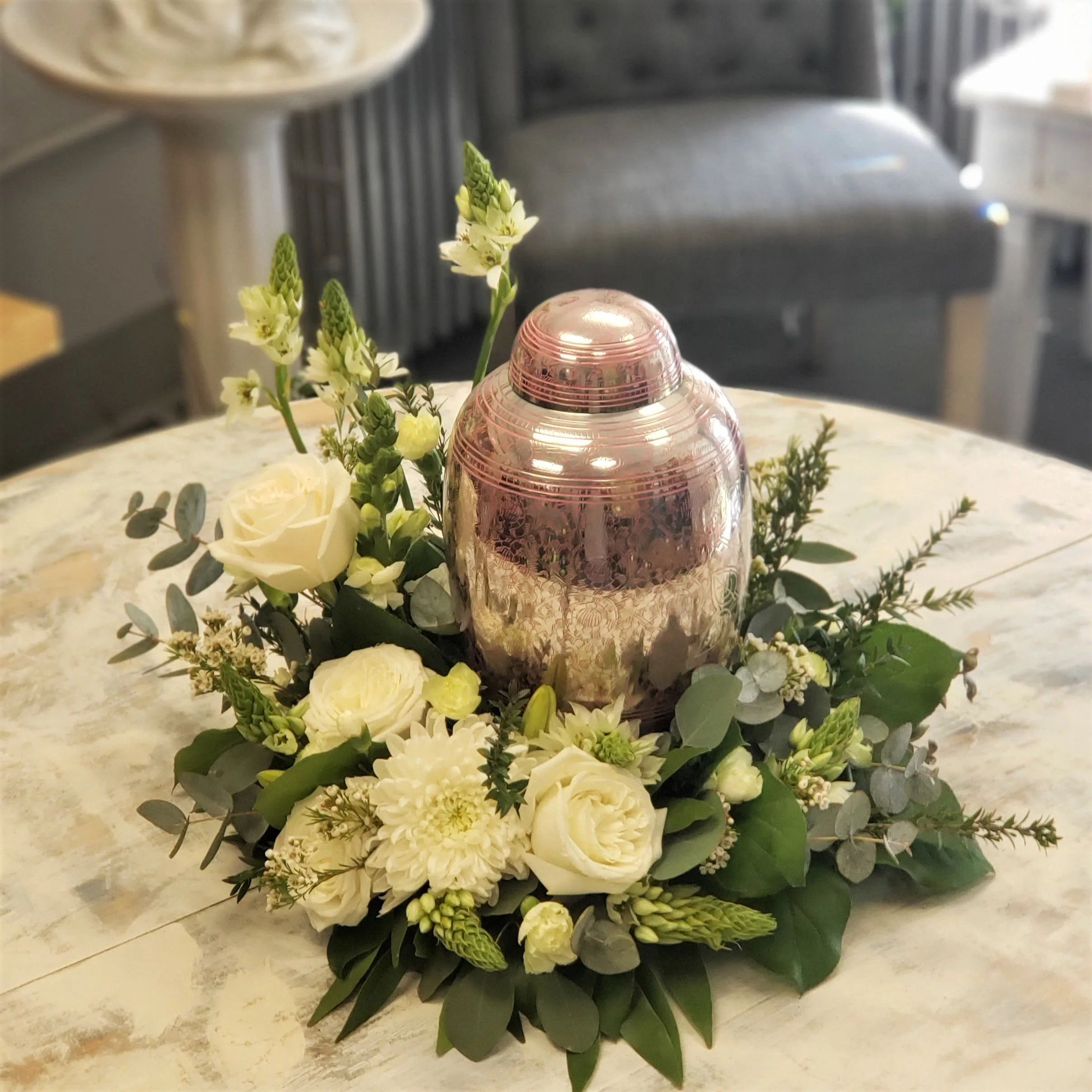 Peaceful Petite Urn Surround for Mora MN
