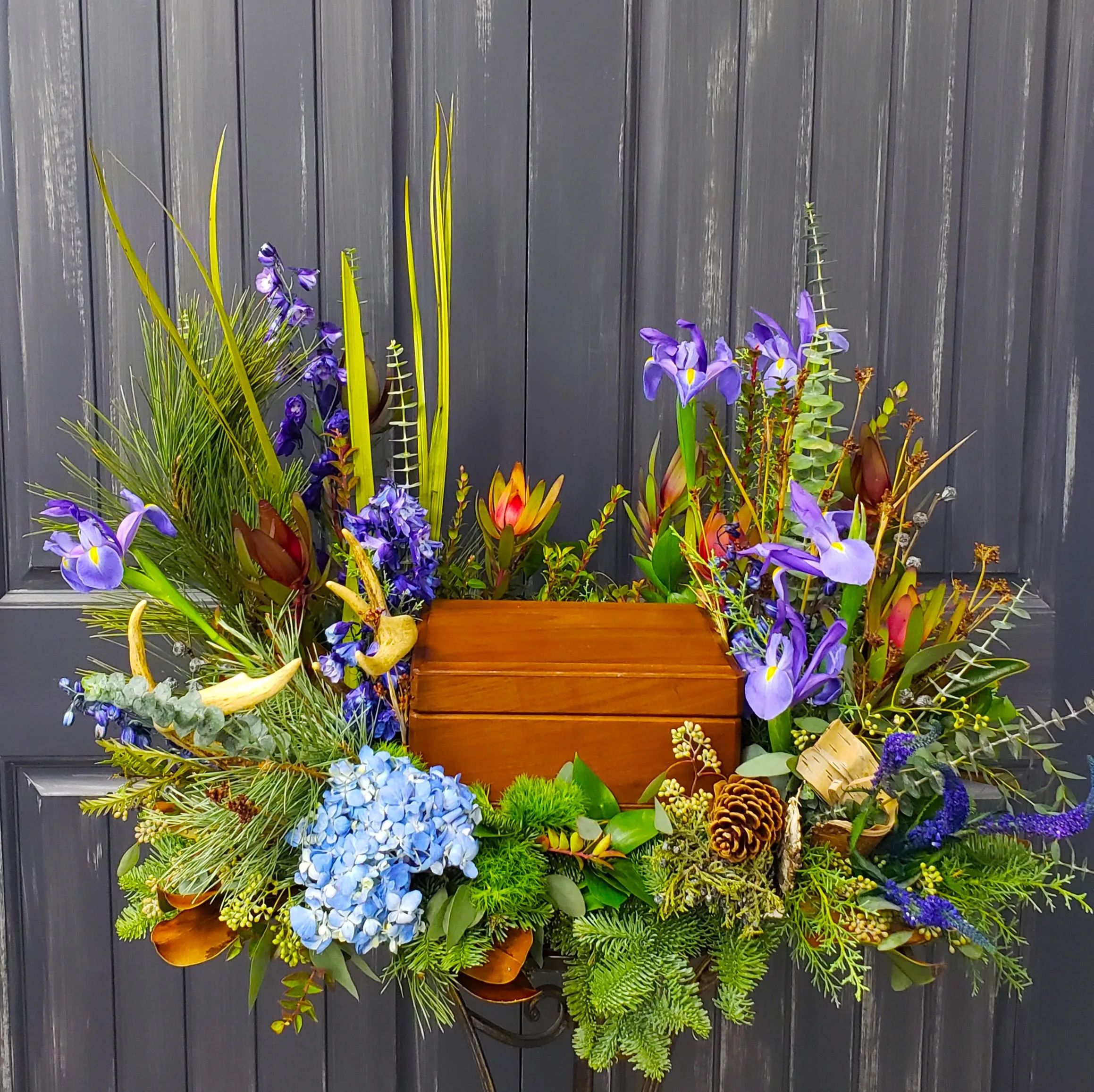 Boundary Waters Urn Surround for Mora MN