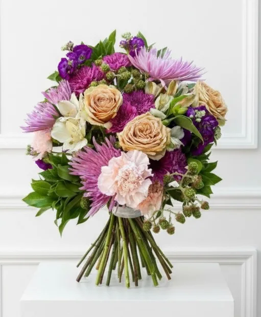 Blooming Love Romantic Mixed Bouquet Blooming Love Romantic Mixed Bouquet