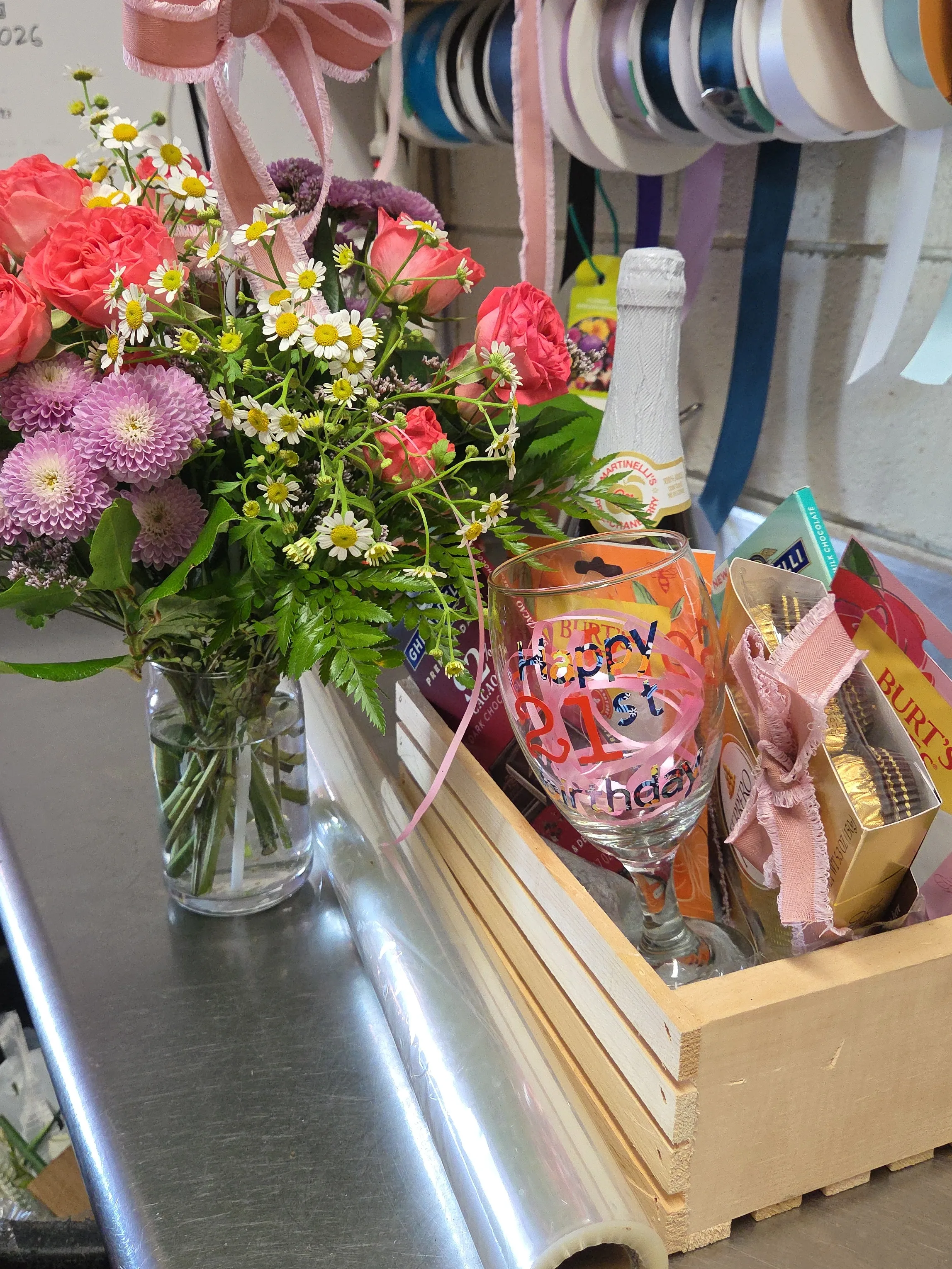 Birthday gift basket Birthday gift basket