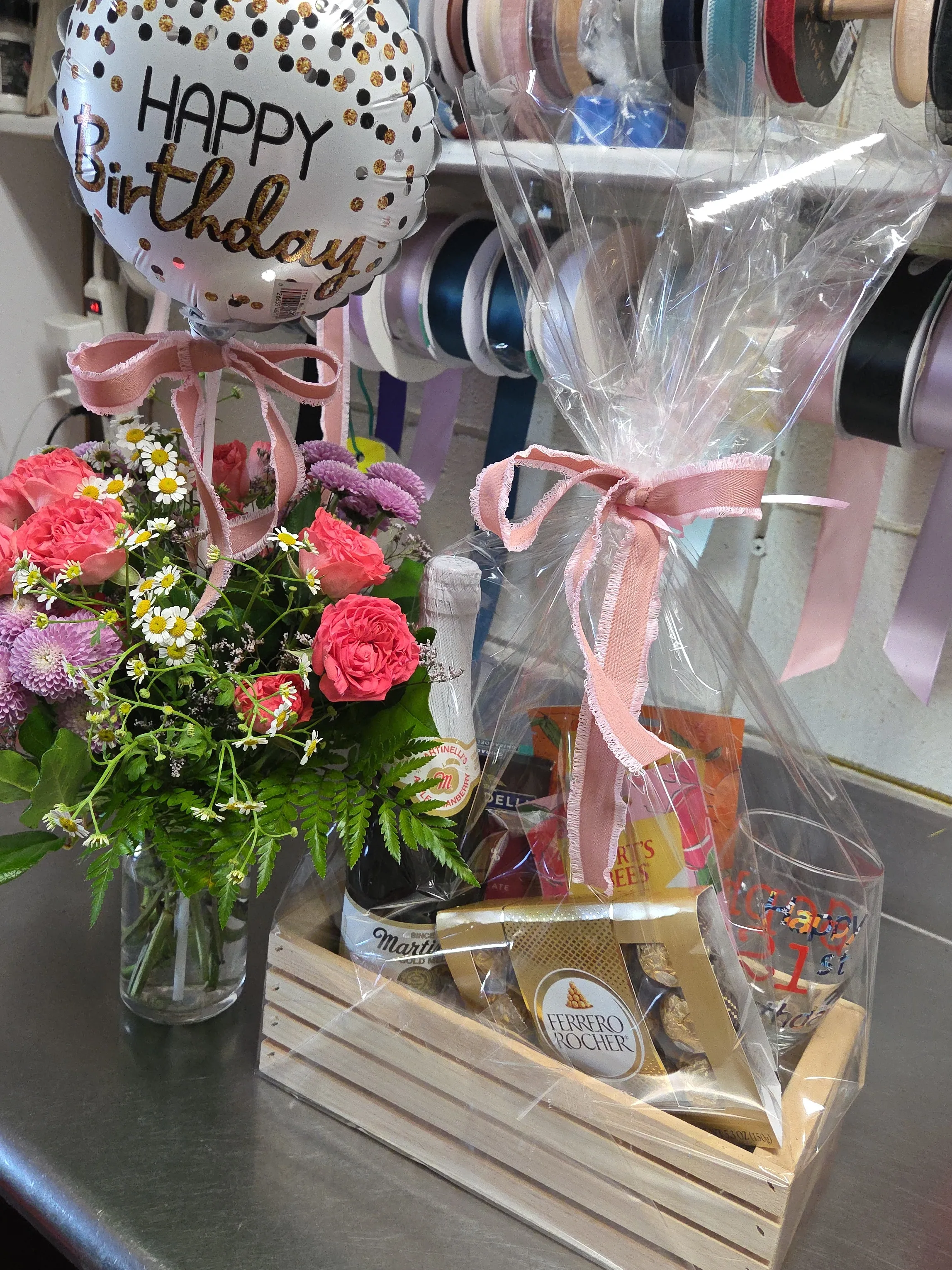 Birthday gift basket Birthday gift basket