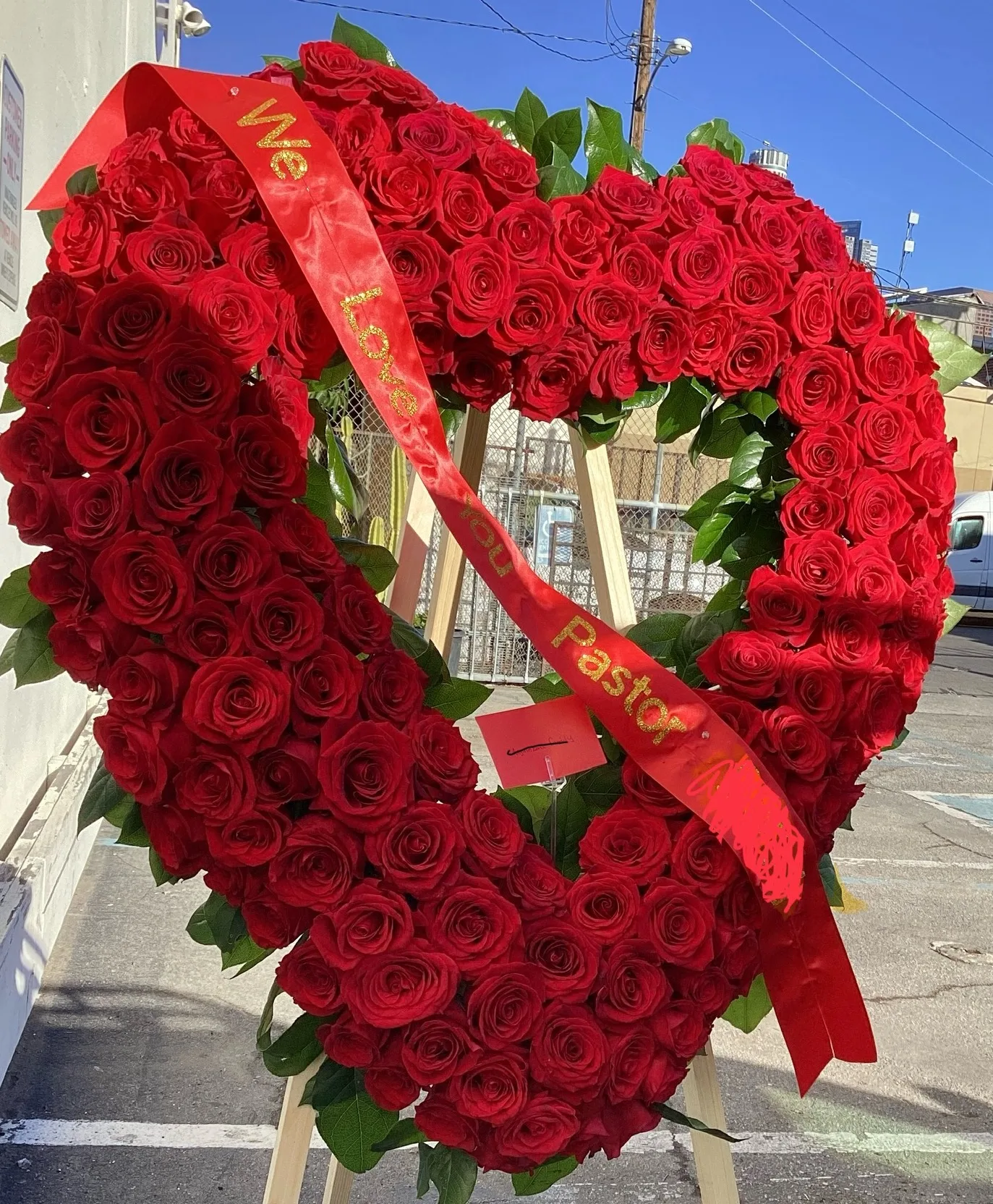 Roses heart shape Funeral/ anniversary Roses heart shape Funeral/ anniversary