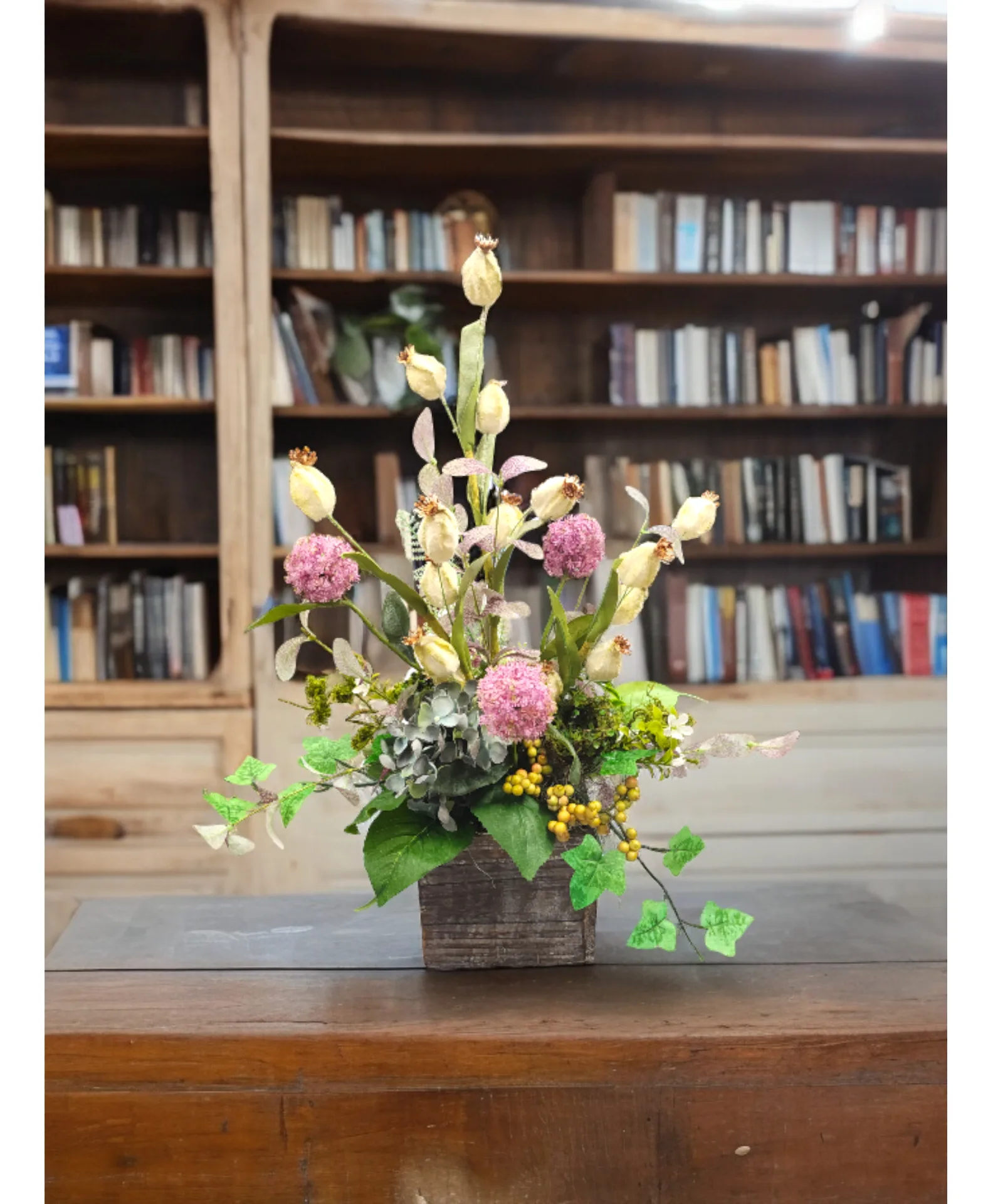 Natural with a pop of purple Permanant Arrangement Natural with a pop of purple Permanant Arrangement