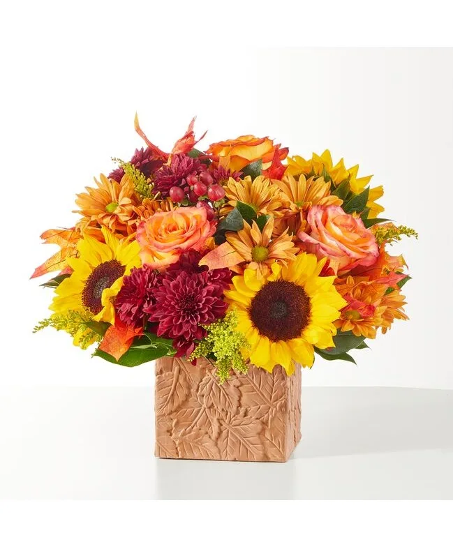 The Outdoors Bouquet Arrangement The Outdoors Bouquet Arrangement
