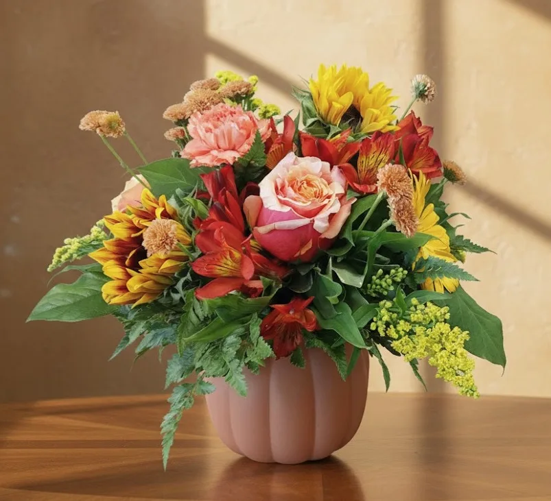Pumpkin Patch Glow Fresh Arrangement Pumpkin Patch Glow Fresh Arrangement