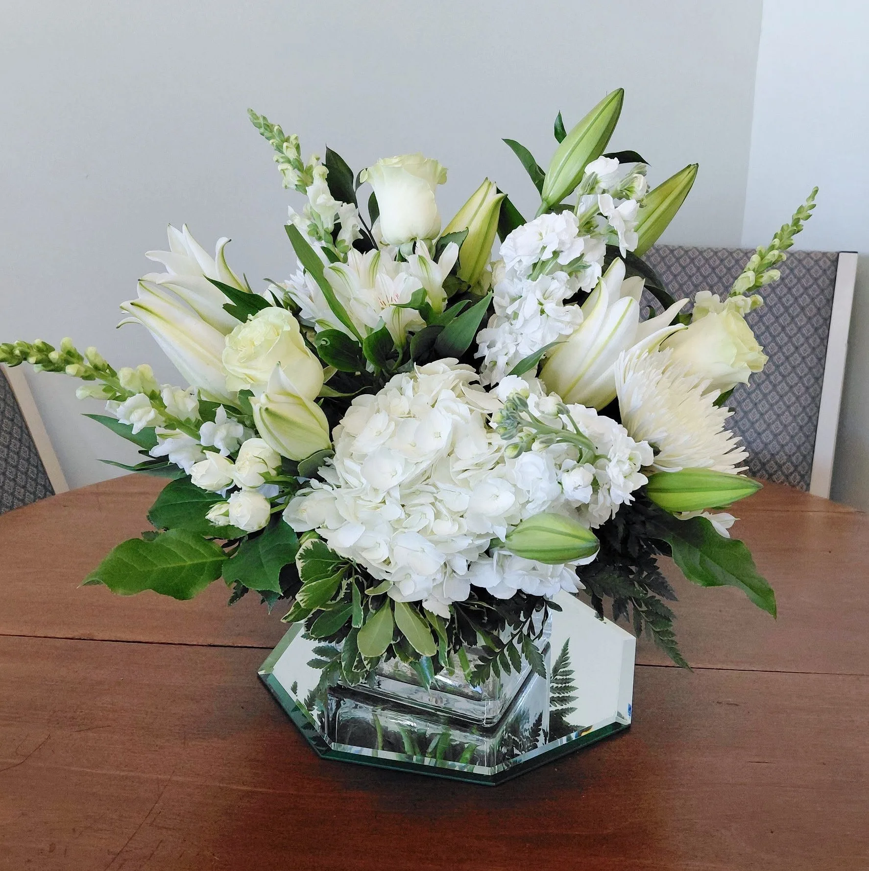 Simple Elegance Fresh Arrangement Simple Elegance Fresh Arrangement