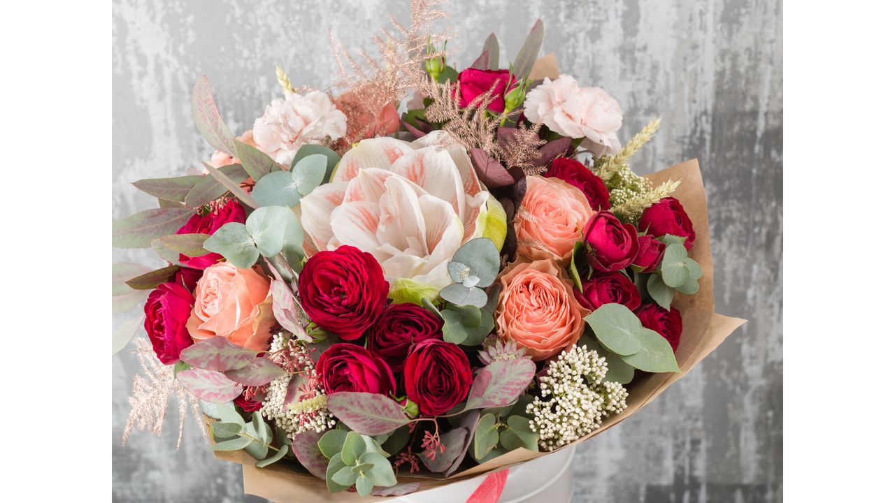 Hand-Tied Mixed Bouquet