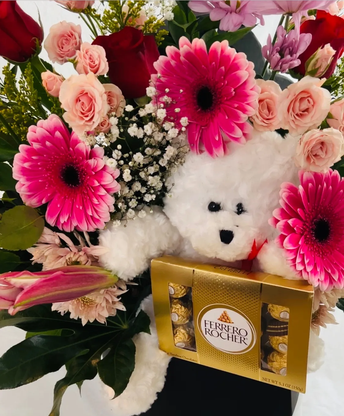 FLOWERS TEDDY CHOCOLATE COMBO Designer’s choice FLOWERS TEDDY CHOCOLATE COMBO Designer’s choice